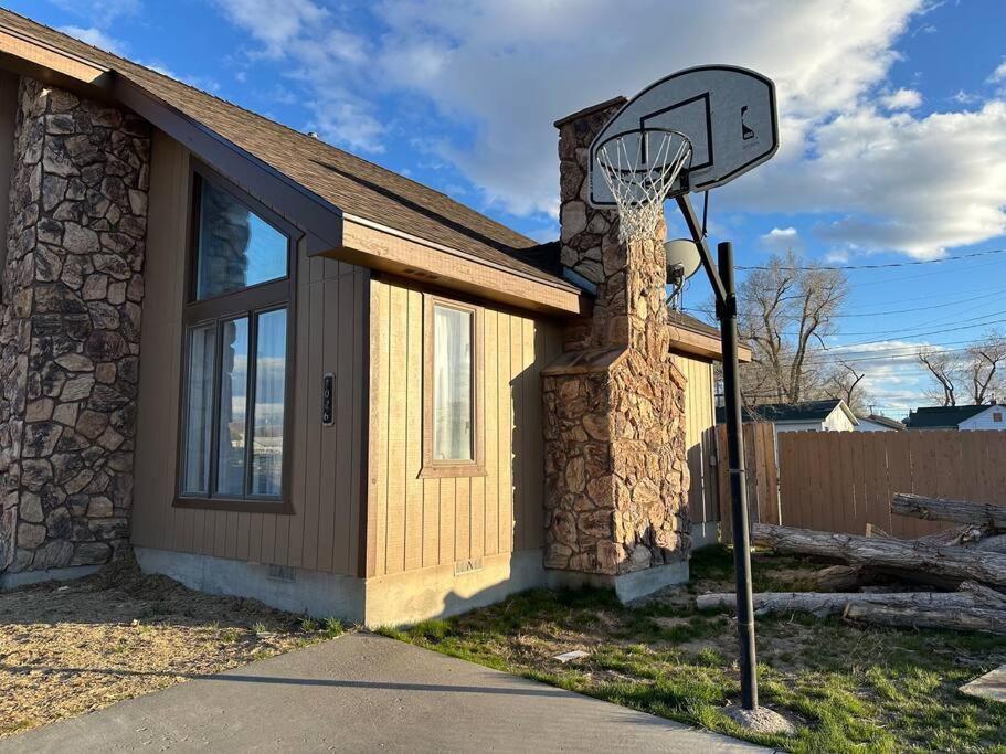 Cozy Cabin In The City Plus Gym Віннемакка Екстер'єр фото